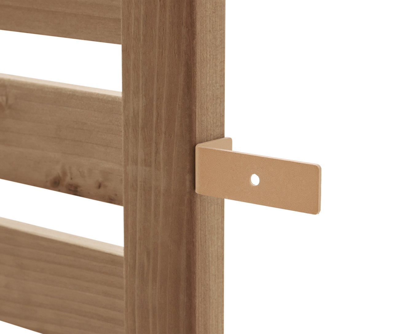 Detailansicht eines hellbraunen Holzregals mit einer Halterung.