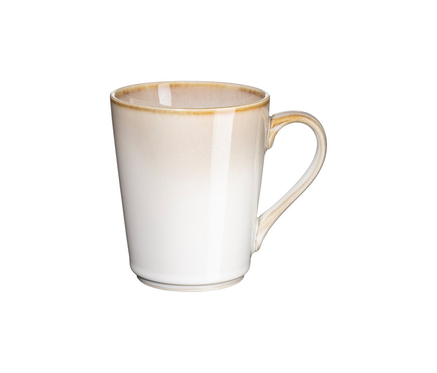 Eine Tasse aus dem Mäser Kombiservice »La Sinfonia« mit Farbverlauf von Weiß zu hellem Beige am Rand und Henkel.