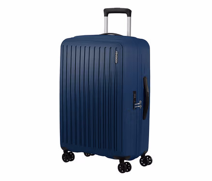 Marineblauer American Tourister Rejoy Spinner Koffer in mittlerer Größe mit geriffelter Oberfläche, vier Rollen, ausziehbarem Griff und Zahlenschloss.