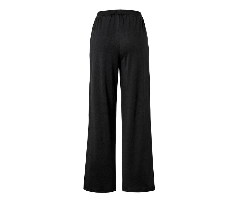 Schwarze, weite Sporthose von hinten.