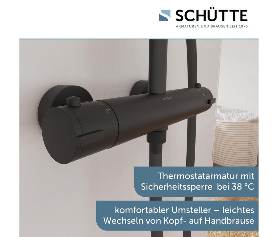 Schwarzes Überkopfbrause-Set »Madura Fresh« an der Wand montiert.