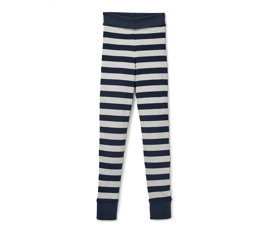 Eine lange Unterhose aus einem 2er-Set, horizontal blau-grau gestreift.