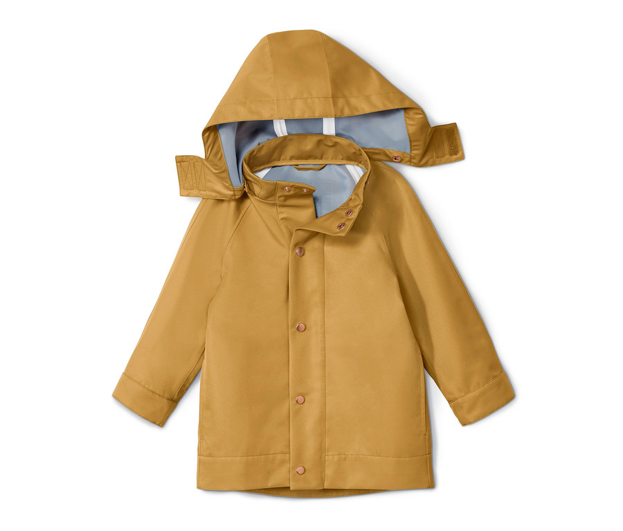 Gelbe Regenjacke aus recyceltem Material mit Kapuze und Druckknopfverschluss.