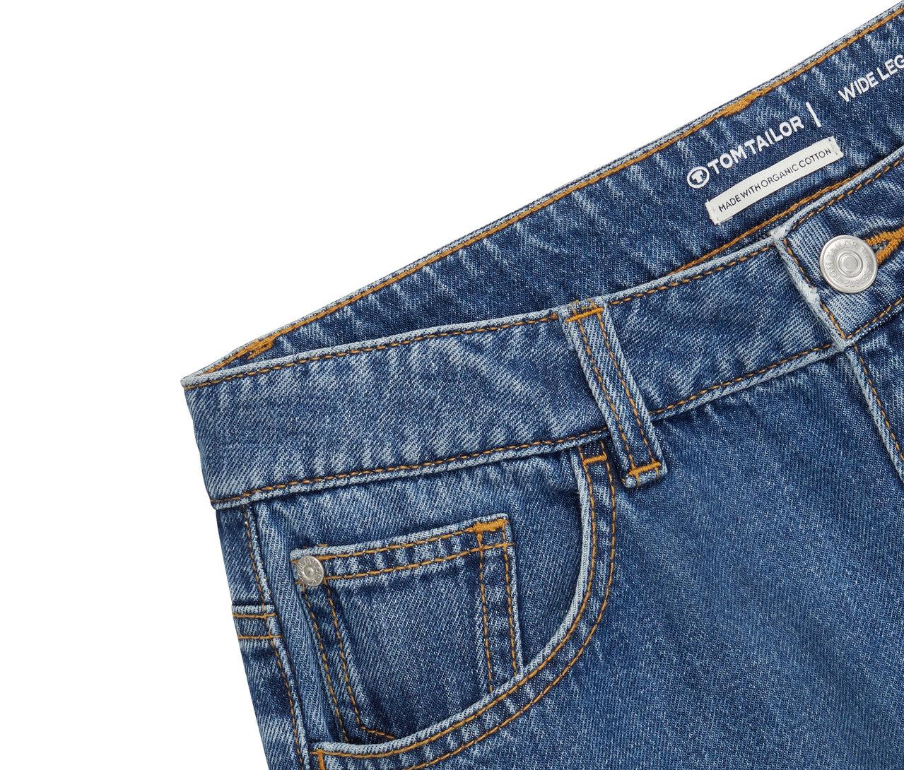 Detailaufnahme von blauen Tom Tailor Wide Leg Jeans mit Tasche und Logo.