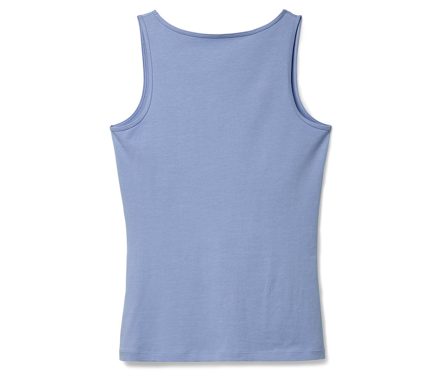 Rückansicht eines hellblauen Tanktops mit Rundhalsausschnitt.
