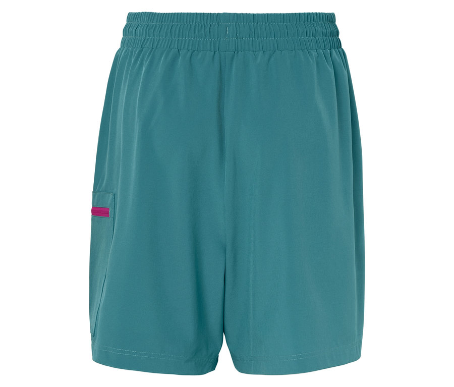 Dunkelgrüne Shorts mit elastischem Bund und pinkfarbenem Reißverschluss an der Tasche.