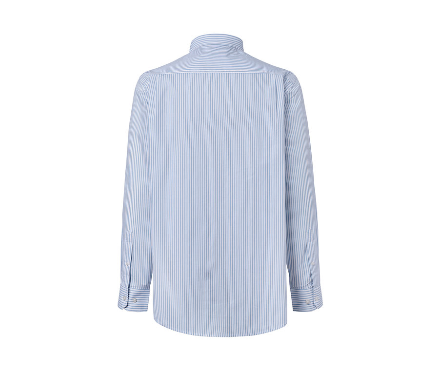 Rückansicht eines Hemdes mit Button-down-Kragen, Comfort Fit, mit vertikalen blauen und weißen Streifen.