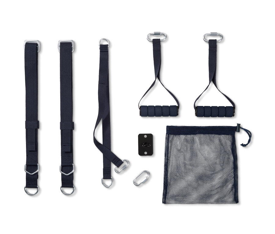 Ein Schlingentrainer Set auf weißem Hintergrund.