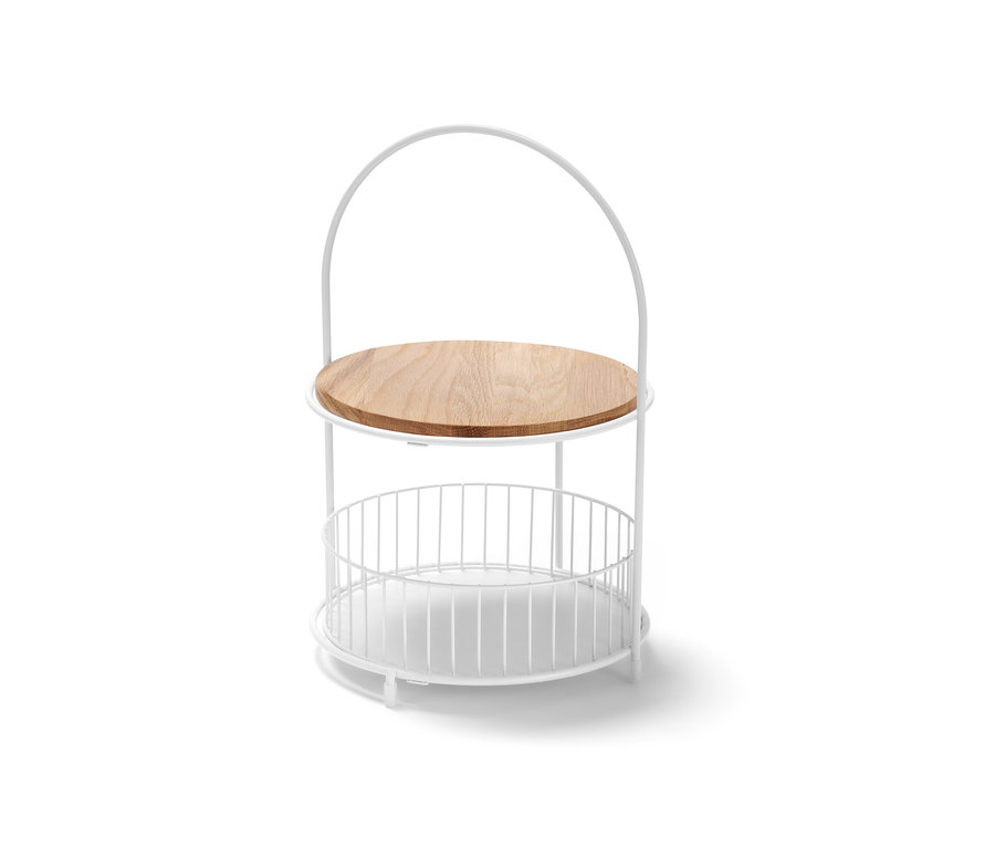 Etagere mit Brotkorb mit weißem Rahmen und hölzerner oberer Ablage.