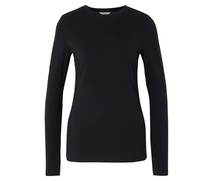 Schwarzes Langarmshirt.