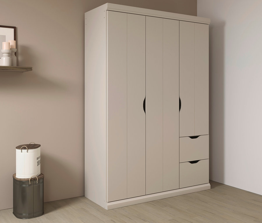 Beiger Kleiderschrank »Frieda« mit 3 Türen und 2 Schubladen.