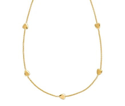 Goldene Halskette mit fünf Herzen.