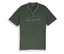 Grünes Tom Tailor Serafino T-Shirt mit Logo-Print und Henley-Ausschnitt, flach liegend.