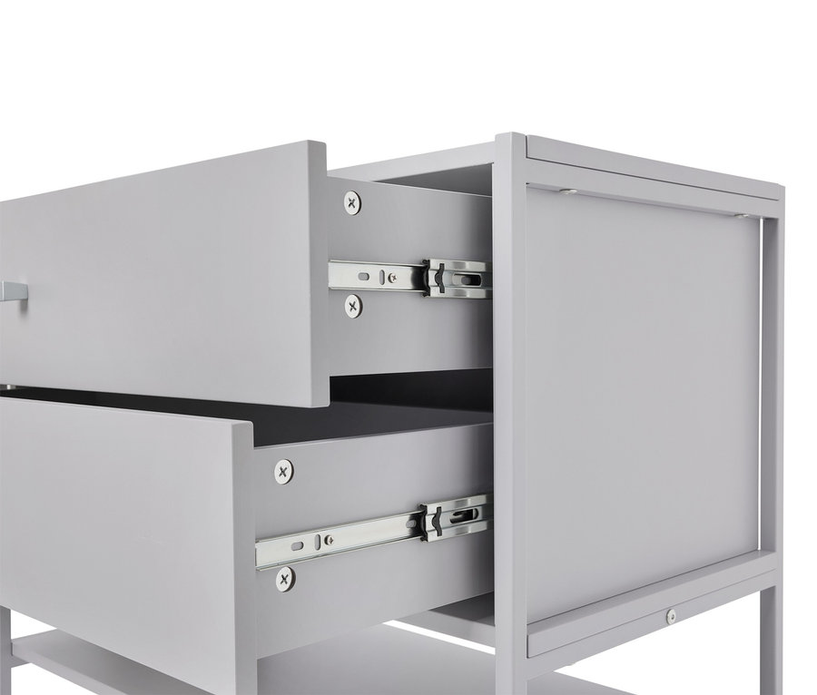 Ein grauer Schrank mit zwei offenen Schubladen.