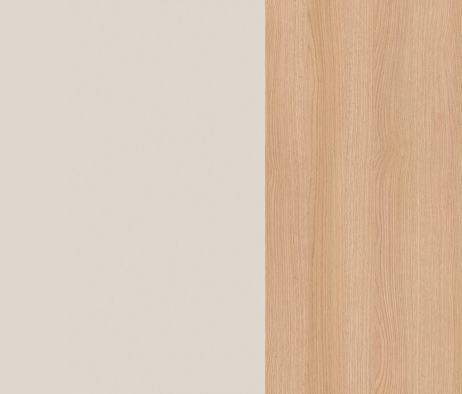 Halbe beige Fläche, halbes helles Holz.