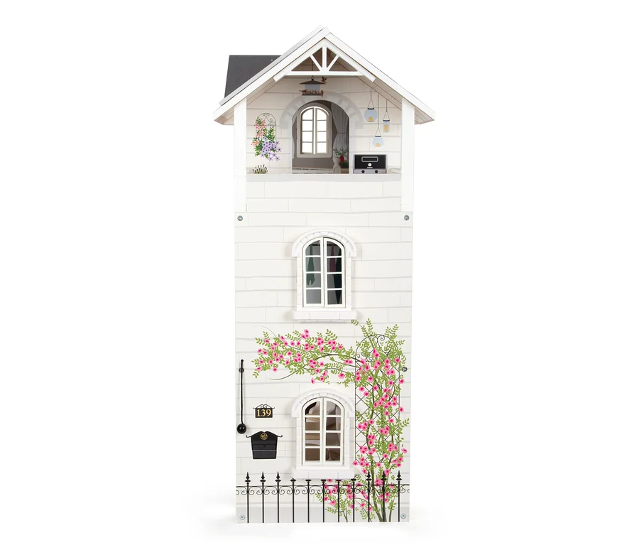 Weißes dreistöckiges Small Foot Puppenhaus Stadtvilla mit Fenstern, Briefkasten und rosa Blumen.