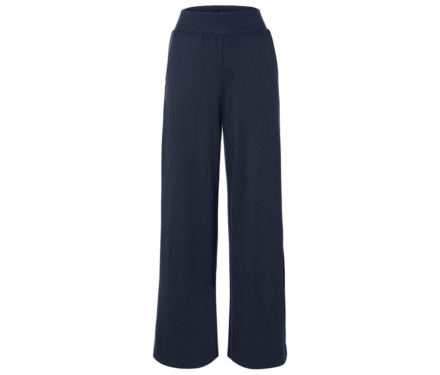 Dunkelblaue Hose mit weitem Bein.