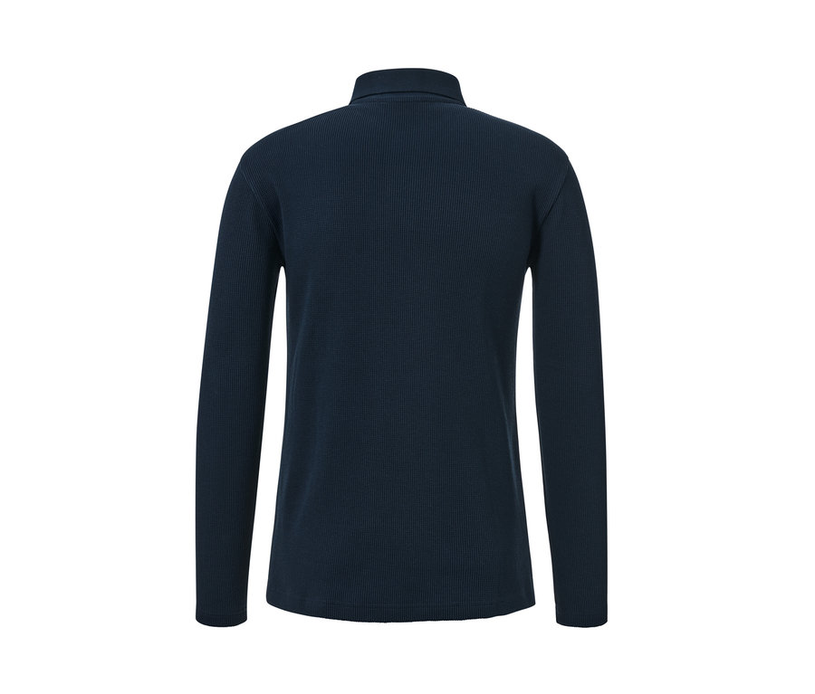 Detailansicht eines dunkelblauen Langarm-Poloshirts.