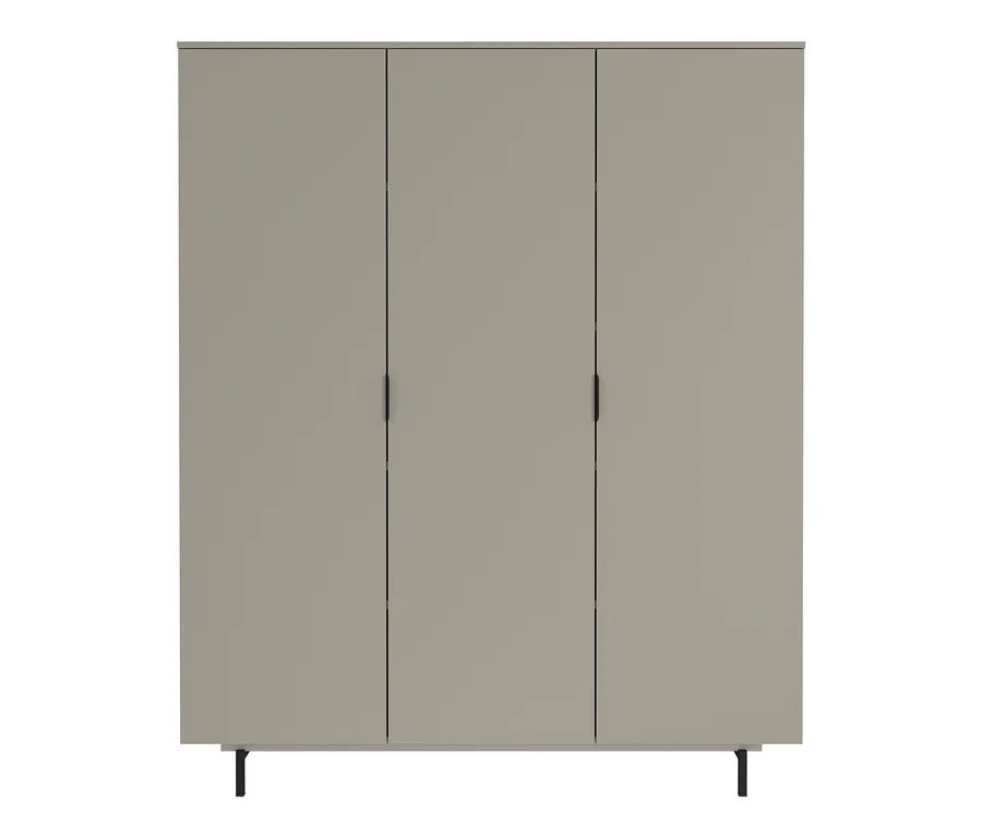 Dreitüriger Kleiderschrank Tomino in Beige mit schwarzen Griffen.