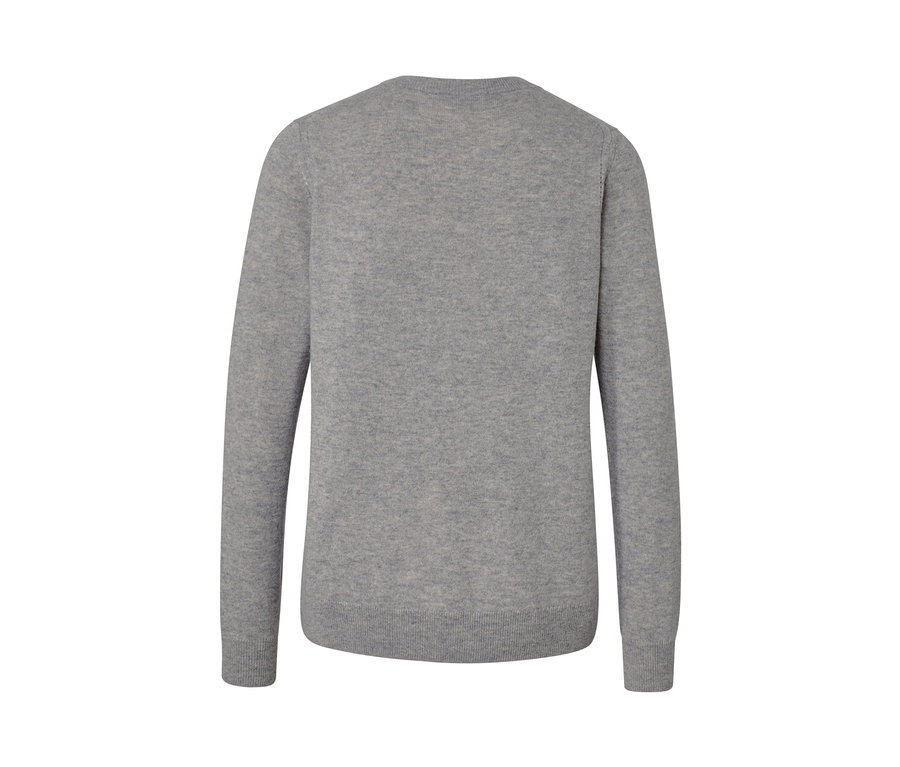 Detailansicht eines grau melierten Feinstrickpullovers mit Cashmere.