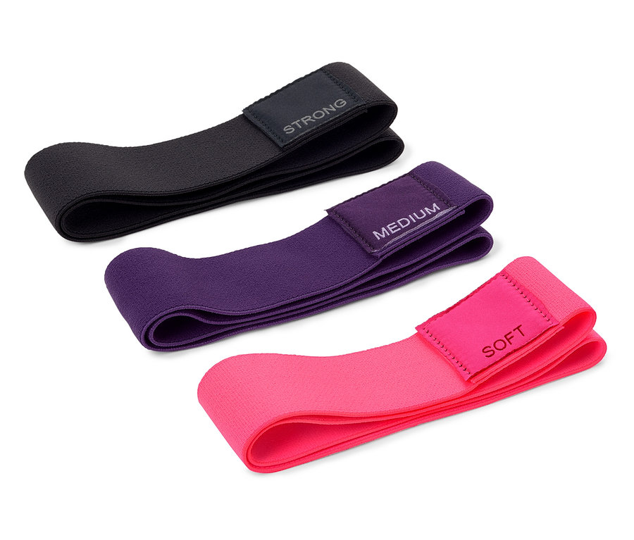 Drei Widerstandsbänder: Schwarz (stark), Lila (mittel) und Rosa (leicht).