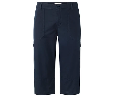 Marineblaue Dreiviertelhose mit Taschen.