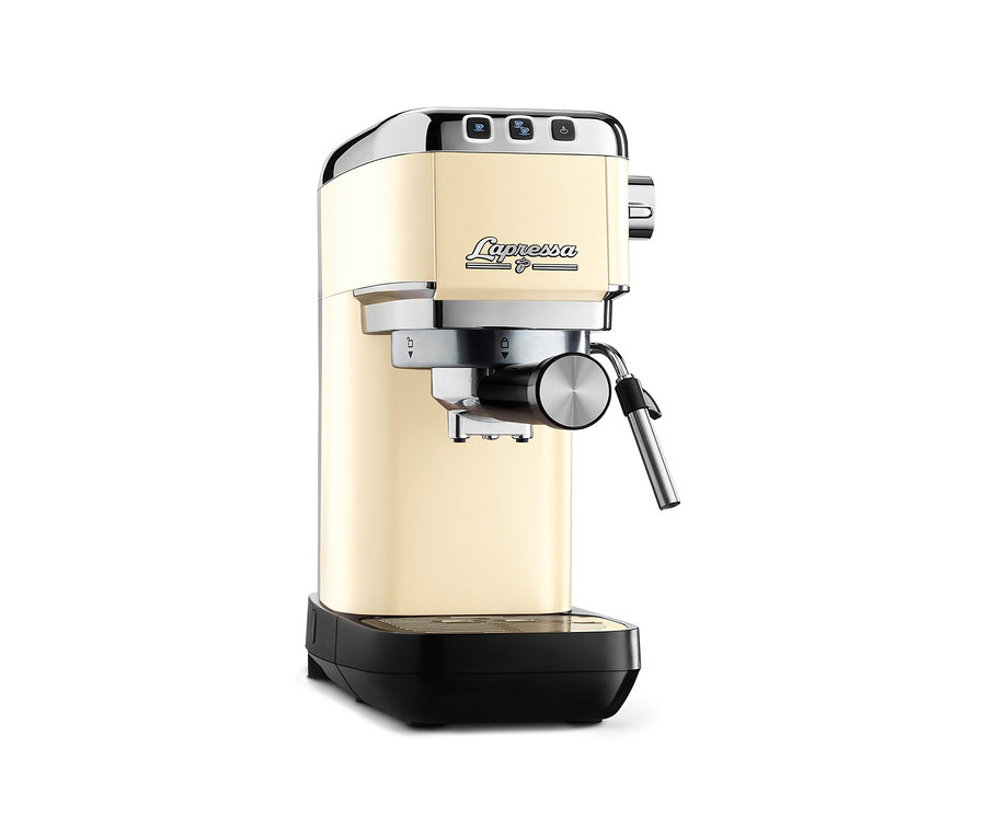 Eine creme »Lapressa« Siebträgermaschine.
