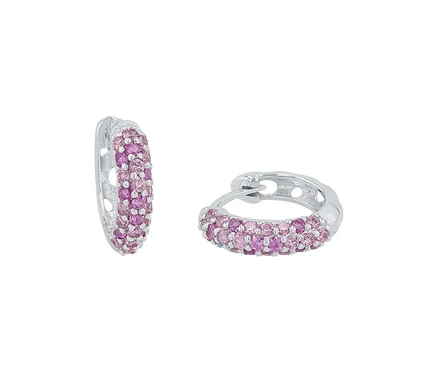 Zwei silberne 925 Silber Ohrschmuck »Zirkonia rosa« Ohrringe liegen auf dem Rücken.