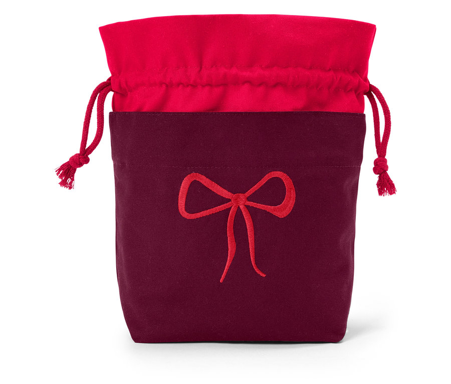 Weinroter Stoffbeutel mit roter Schleife und rotem Futter.