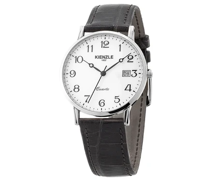 Nahaufnahme einer silberfarbenen Kienzle Uhr »Meister Klassik« mit schwarzem Lederarmband.