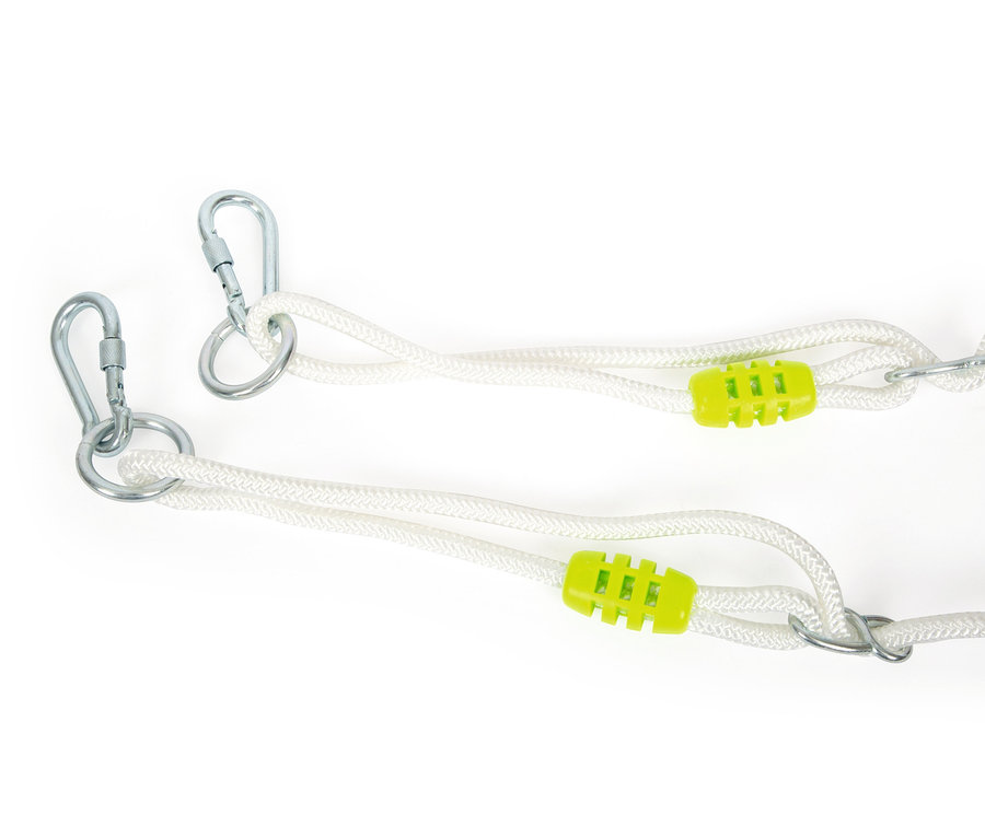 Detailaufnahme der Seile und Karabiner der small foot Babyschaukel »Komfort«.
