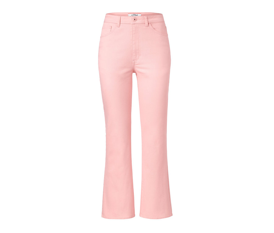 Rosafarbene ausgestellte Jeans.