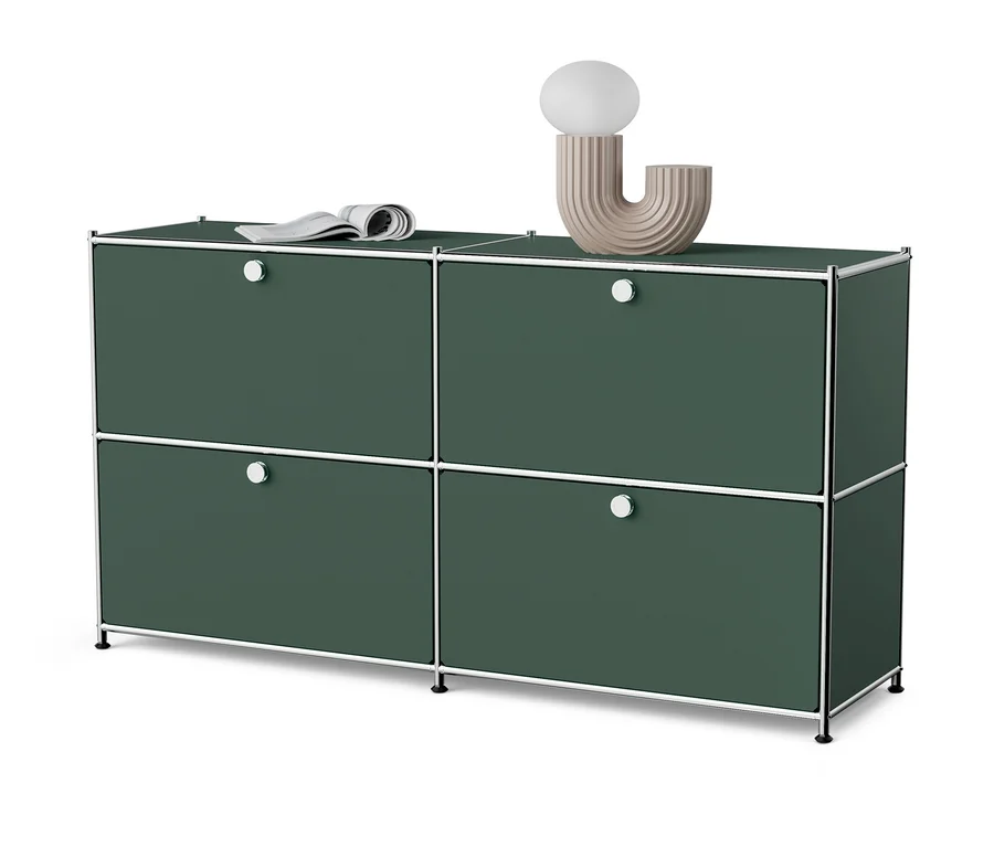 Sideboard Metall »CN3« mit 4 Klappenfächern mit Lampe und Buch darauf.