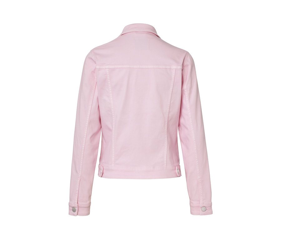 Rückansicht einer rosa Jeansjacke.