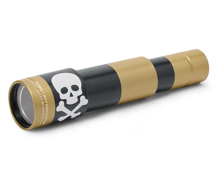 Schwarz-goldenes Teleskop mit Totenkopf- und gekreuzten Knochenaufdruck auf weißem Hintergrund.