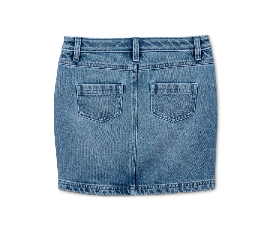 Detailansicht der Rückseite eines Jeansrocks.