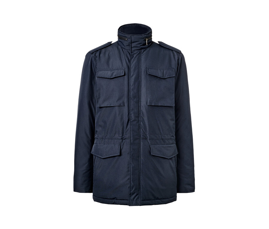 Blaues Fieldjacket.