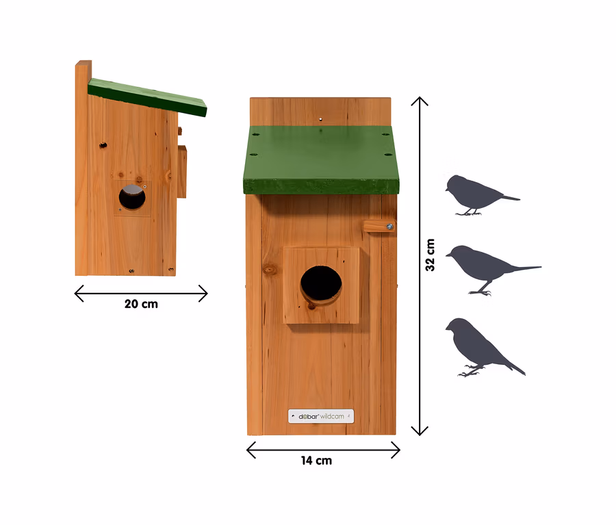 Ein hölzernes Vogelhaus mit grünem Dach, von vorne und von der Seite gezeigt. Die Vorderansicht zeigt ein rundes Eingangsloch und misst 14 cm Breite und 32 cm Höhe. Die Seitenansicht zeigt eine Tiefe von 20 cm. Drei schwarze Vogelsilhouetten sind neben dem Vogelhaus abgebildet und zeigen geeignete Vogelgrößen an.