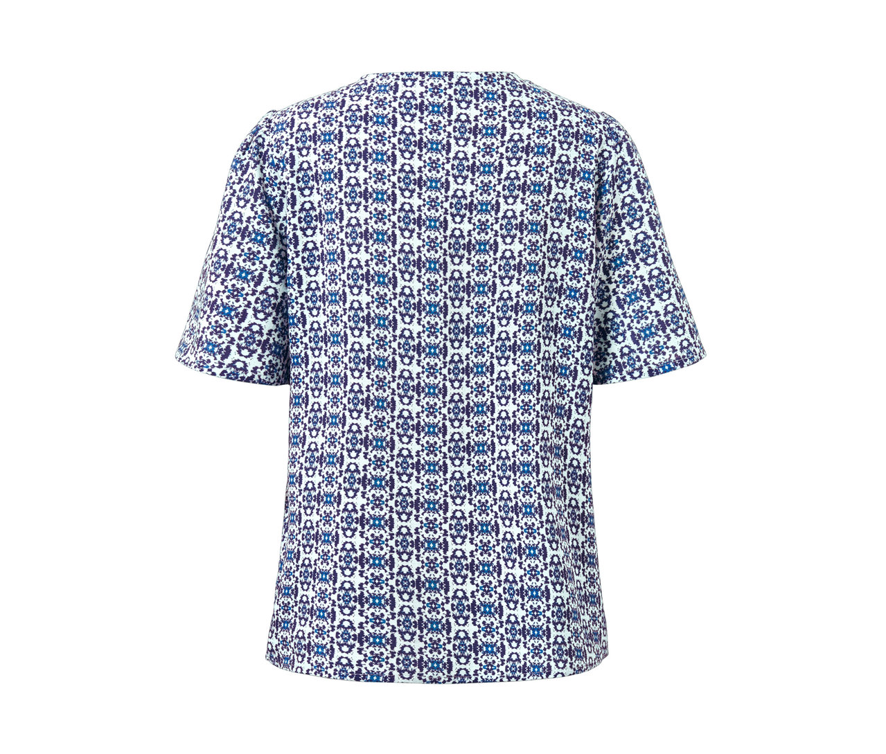 Detail einer Damenbluse mit Alloverprint.