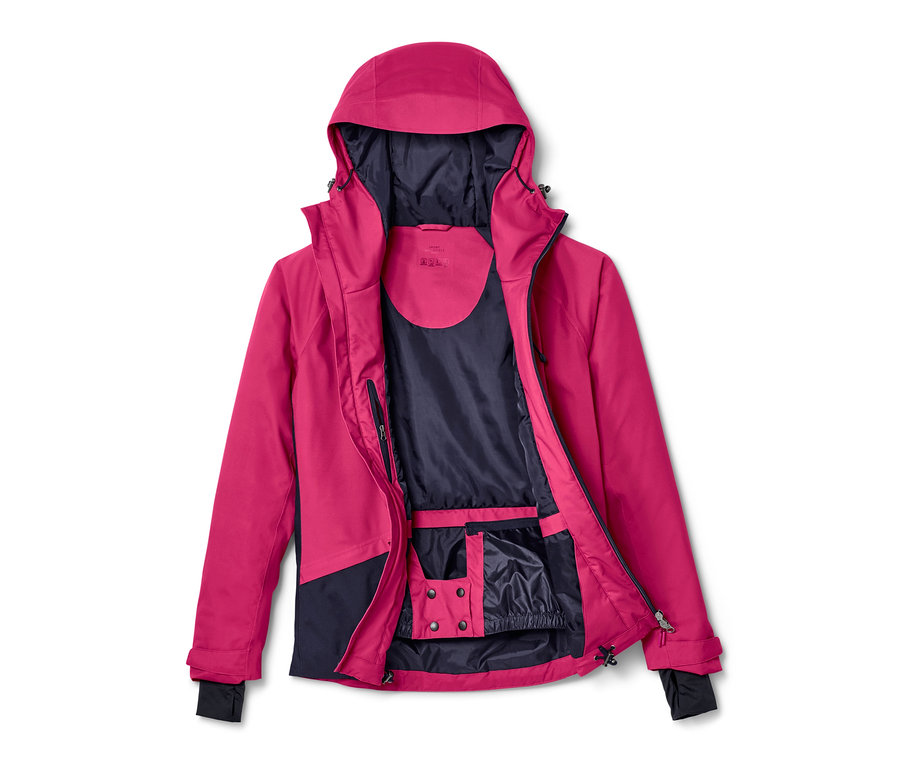 Geöffnete Skijacke.