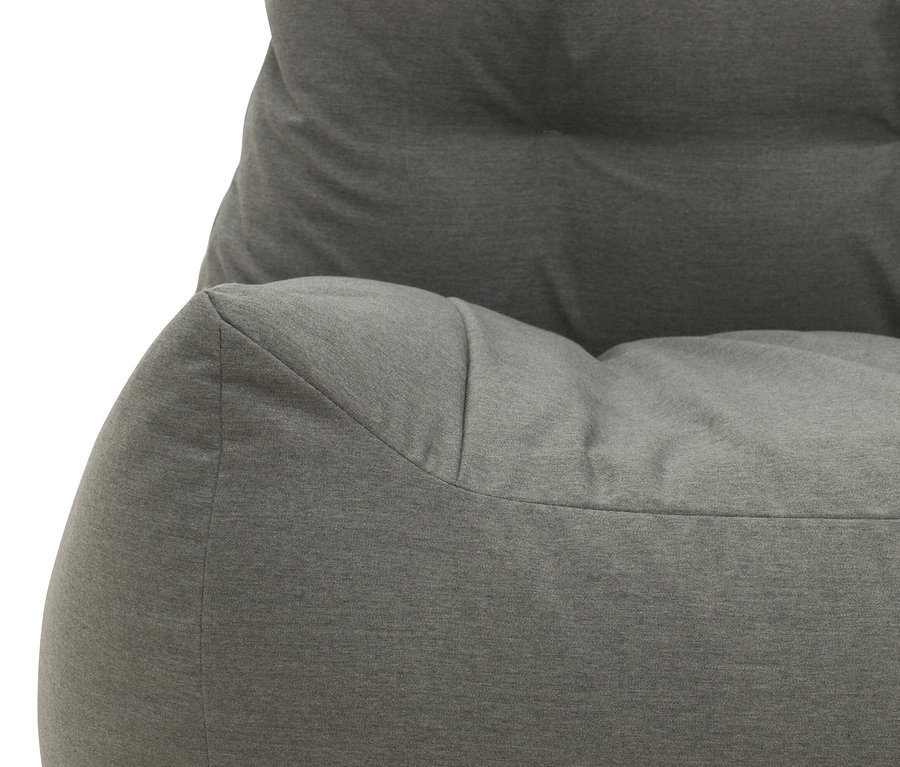 Detailansicht eines grauen DOMO Collection Loungesessels mit Sunbrella®-Stoff, Flanelle.