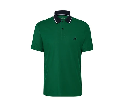 Grünes Funktions-Poloshirt mit dunkelblauem Kragen.