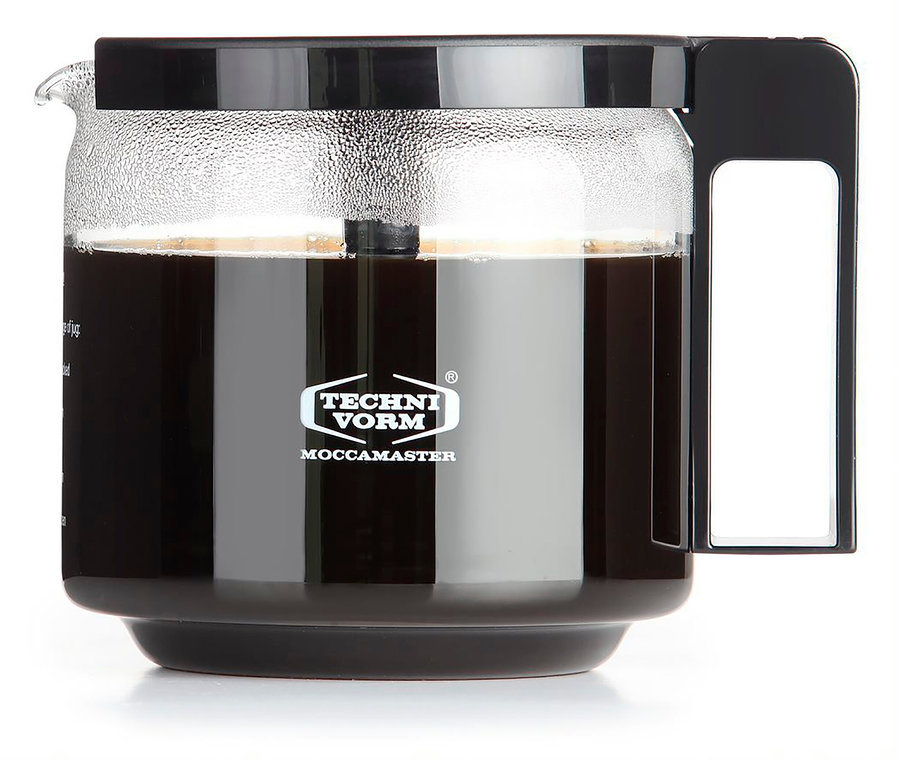 Glaskaraffe mit schwarzem Kaffee und schwarzem Griff.