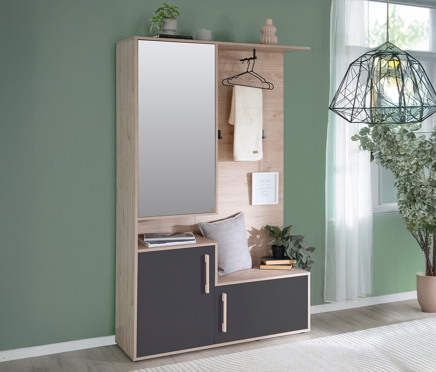 Anthrazitfarbene Roba Kompaktgarderobe »Entry« an grüner Wand mit Spiegel, Ablage und Stauraum.