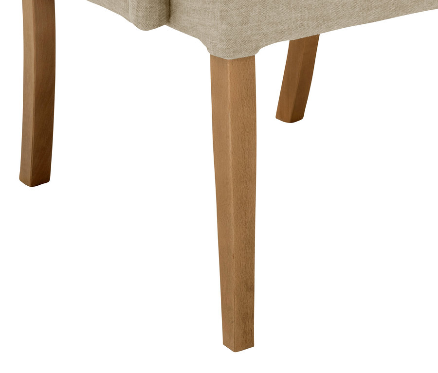 Detailansicht von Polsterstuhl »Hendrick« mit Armlehne, beige, mit Holzbeinen.