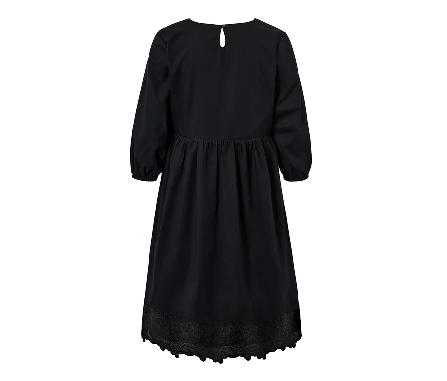Schwarzes Webkleid mit Stickerei von hinten.
