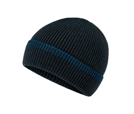 Detailaufnahme einer Strickmütze.
