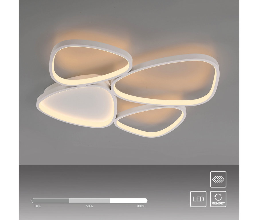 Nahaufnahme der an der Decke montierten, weißen SCHÖNER WOHNEN-Kollektion Deckenleuchte »Pebbles«, kurz, mit fünf unregelmäßig geformten Elementen.