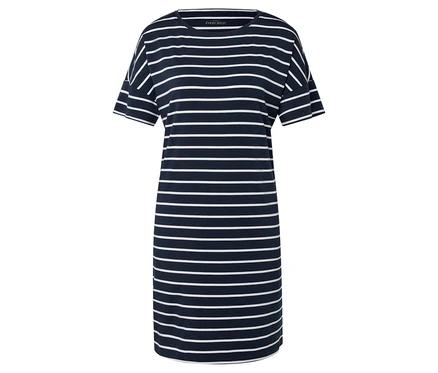 Blaues Kleid mit weißen Streifen.