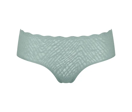 Eine sloggi ZERO Feel Bliss Hipster in Misty Turquoise Farbe auf weißem Hintergrund.